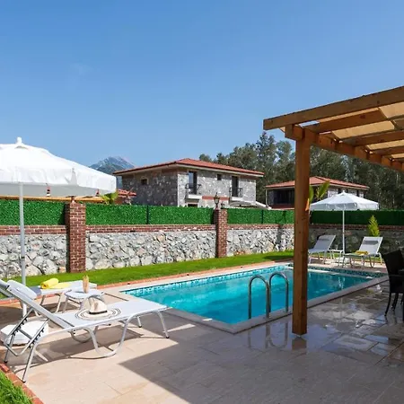 Villa Cemre - 2 Bedroom In Kayakoey Oeluedeniz *