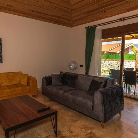 Cemre - 2 Bedroom In Kayakoey Oeluedeniz Vila Fethiye