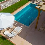 Cemre - 2 Bedroom In Kayakoey Oeluedeniz Villa Fethiye
