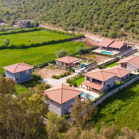 Cemre - 2 Bedroom In Kayakoey Oeluedeniz Villa