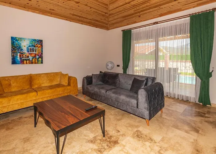 Villa Cemre - 2 Bedroom In Kayakoey Oeluedeniz